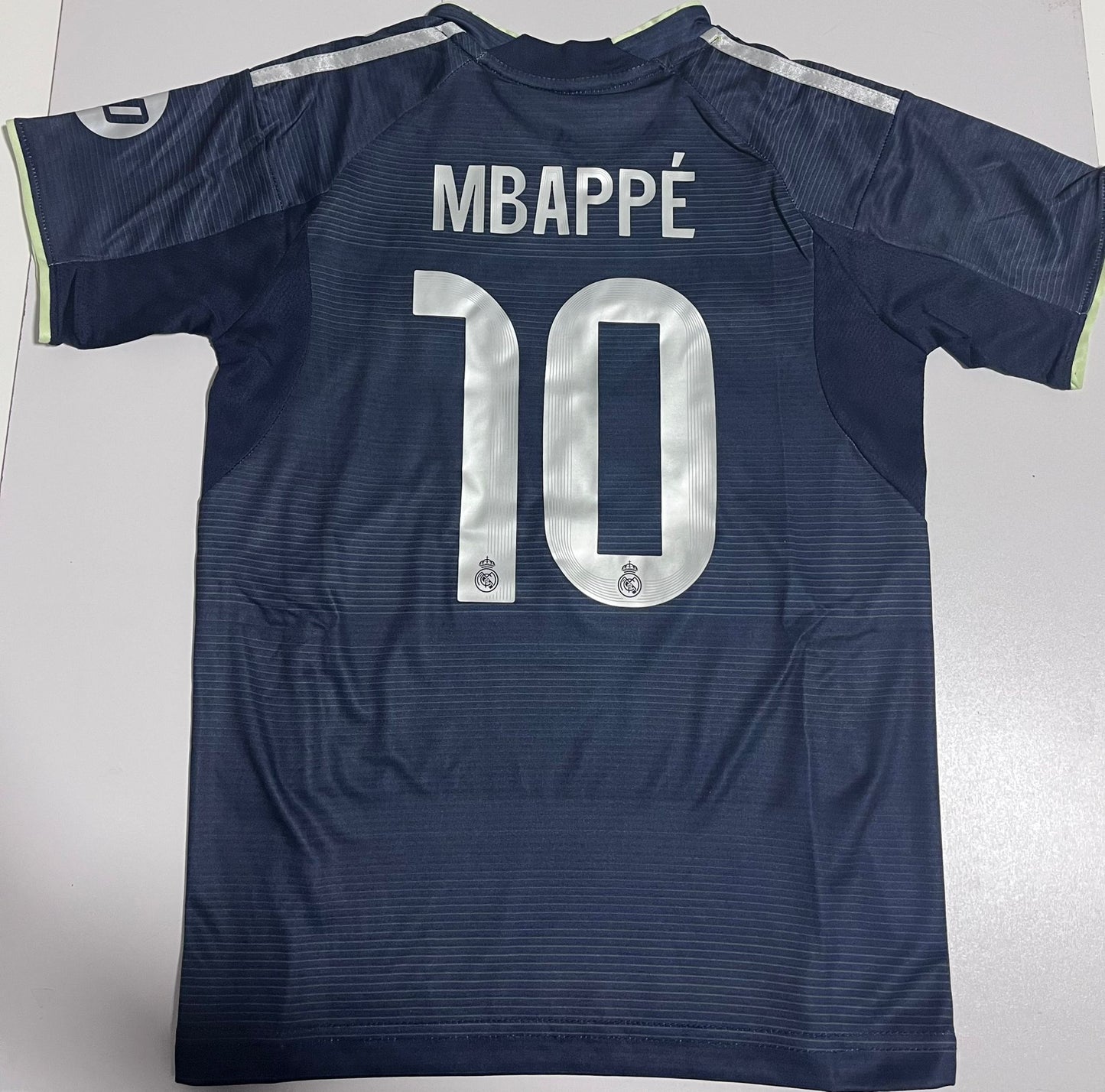 Conjunto Niños Real Madrid Alternativa 2025 Mbappe 10