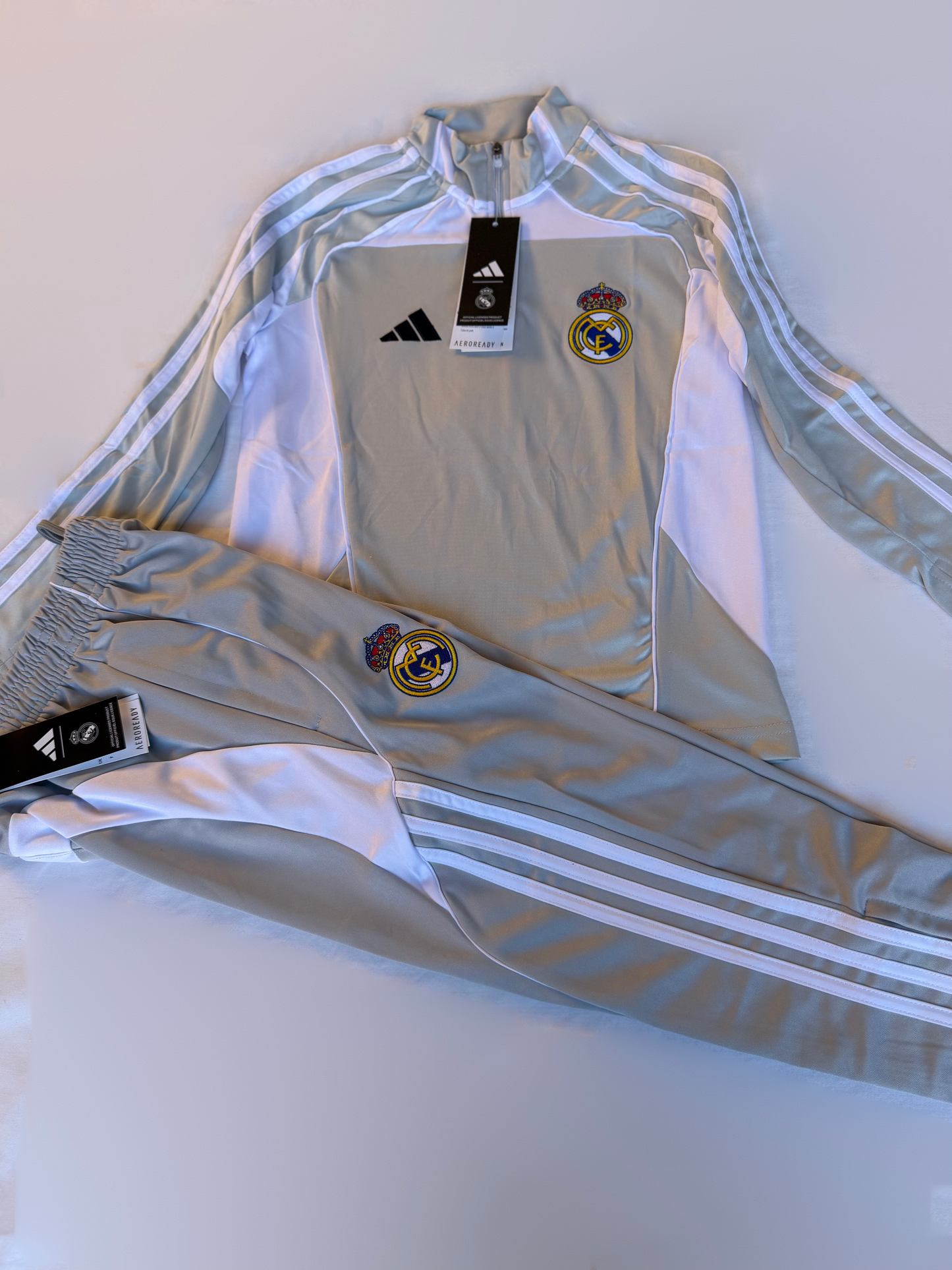 Conjunto Niños Largo Real Madrid Gris