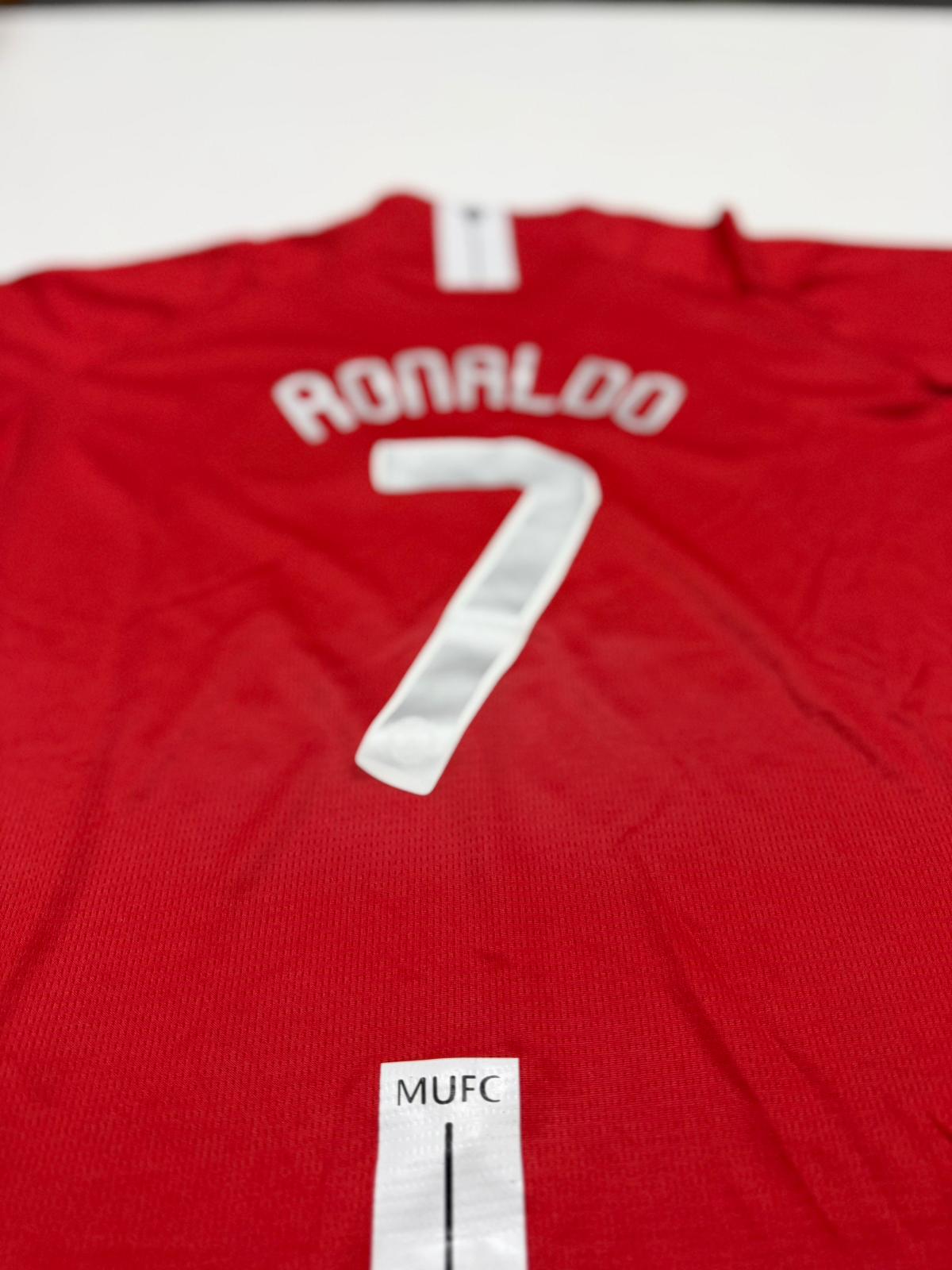 Conjunto Niños Manchester United CR7 Retro