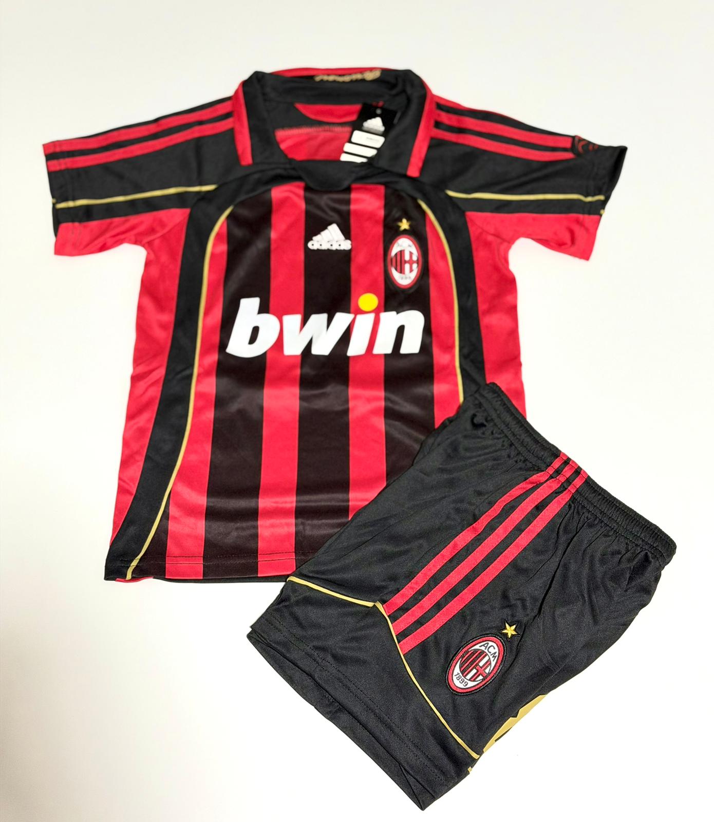 Conjunto Niños Ronaldinho Milan
